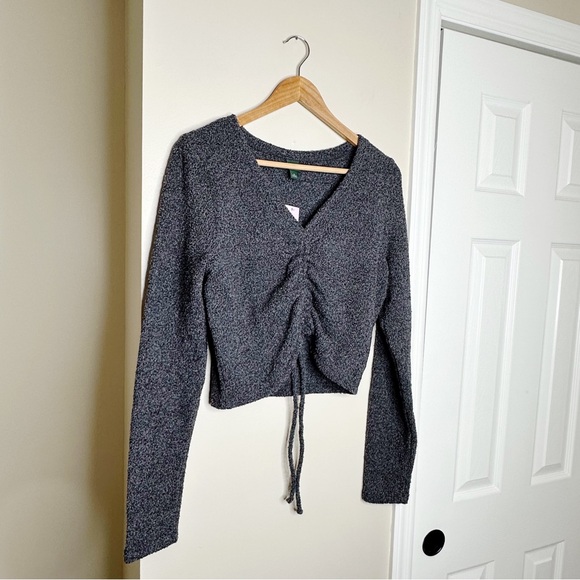NWT Wild Fable Ruched Front Crop Sweater - Picture 3 of 5